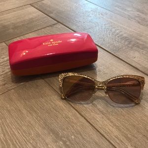 Kate Spade Shira sunglasses!